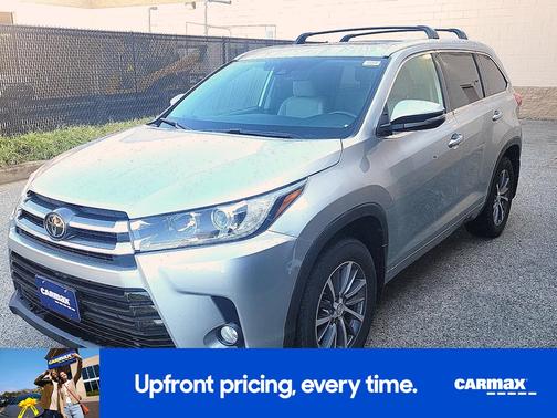 Silver 2018 Toyota Highlander XLE