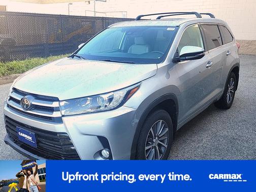 Silver 2018 Toyota Highlander XLE