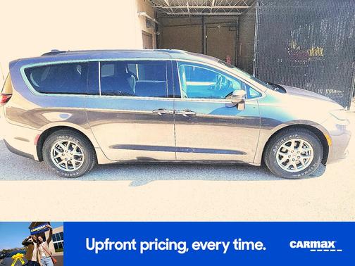 Gray 2021 Chrysler Pacifica Touring
