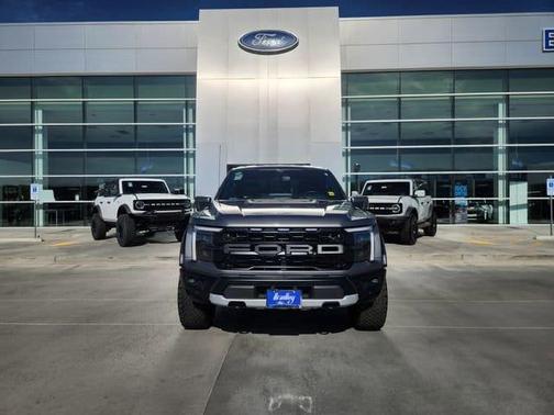 Carbonized Gray Metallic 2025 Ford F-150 Raptor
