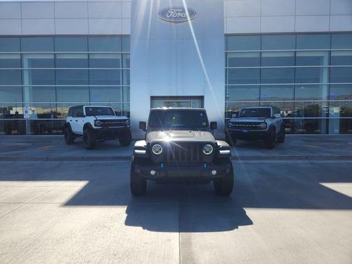 Sting Gray Clearcoat 2022 Jeep Wrangler Unlimited 4xe Rubicon