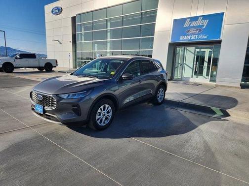 Gray Metallic 2024 Ford Escape Active