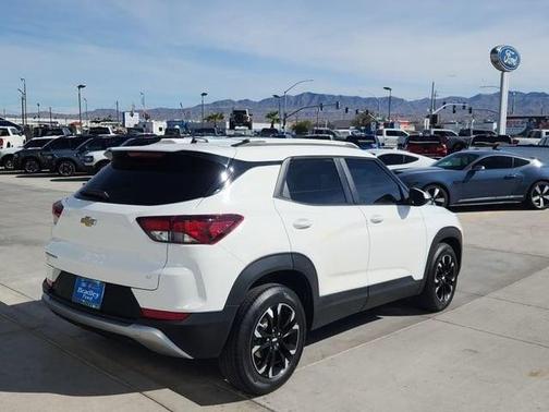 Summit White 2022 Chevrolet Trailblazer LT