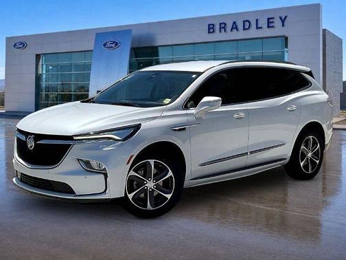 White Frost Tri-Coat 2022 Buick Enclave Essence