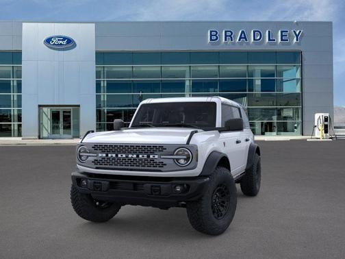 Oxford White 2026 Ford Bronco Badlands