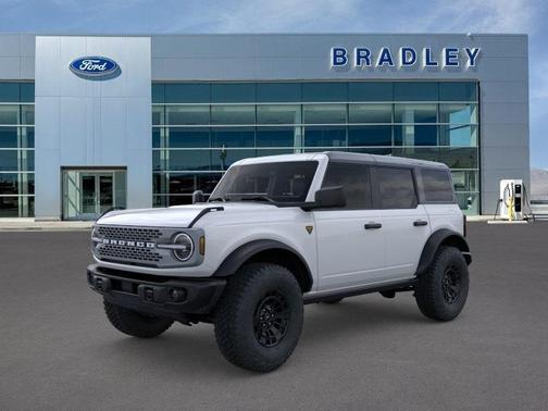 Oxford White 2026 Ford Bronco Badlands