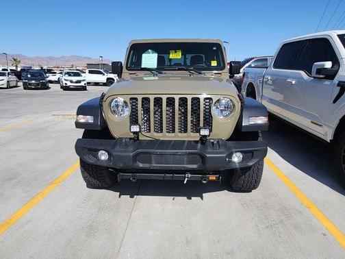 Gator Clearcoat 2020 Jeep Gladiator Sport