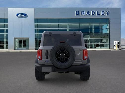 Carbonized Gray Metallic 2026 Ford Bronco Big Bend