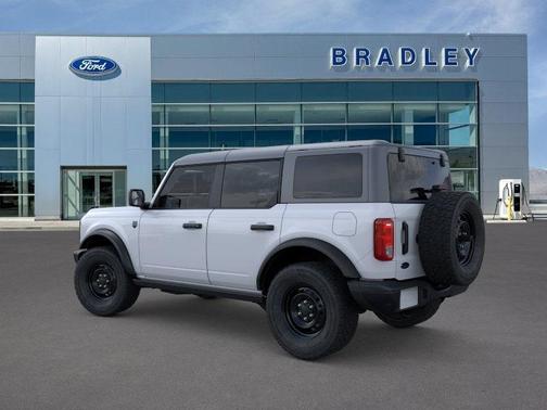 Oxford White 2026 Ford Bronco Big Bend