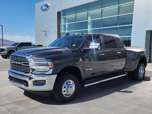 Granite Crystal Clearcoat Metallic 2022 RAM 3500 Laramie