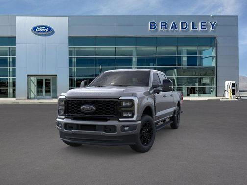 Carbonized Gray Metallic 2026 Ford F-350 Lariat Super Duty