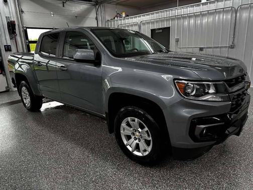 Satin Steel Metallic 2021 Chevrolet Colorado LT
