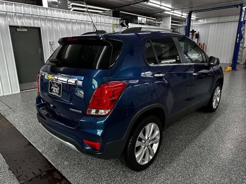 Pacific Blue Metallic 2019 Chevrolet Trax Premier