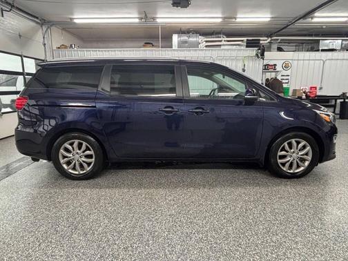 2019 Kia Sedona EX