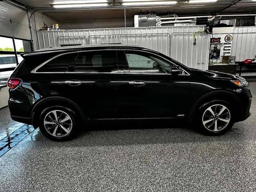 Ebony Black 2019 Kia Sorento EX