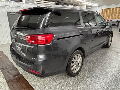 2020 Kia Sedona EX