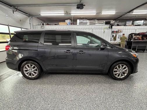 2020 Kia Sedona EX
