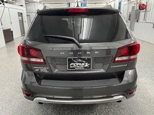 2018 Dodge Journey Crossroad