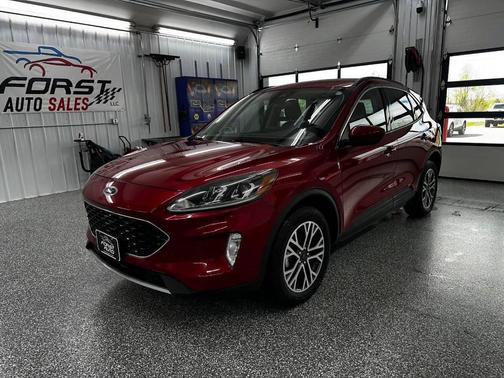 Rapid Red Metallic Tinted Clearcoat 2020 Ford Escape SEL
