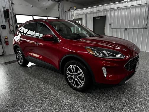 Rapid Red Metallic Tinted Clearcoat 2020 Ford Escape SEL