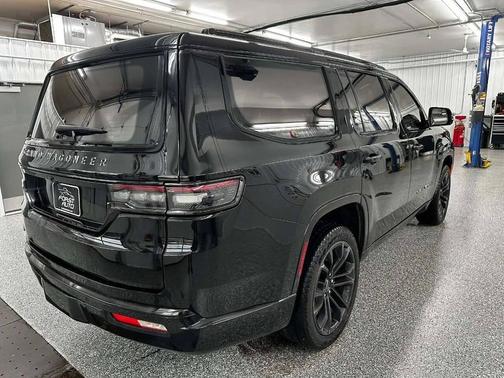 2022 Jeep Grand Wagoneer Obsidian
