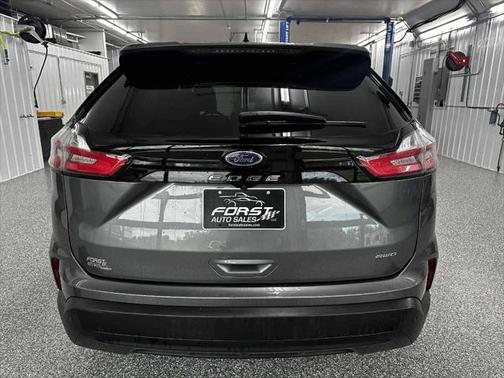 2021 Ford Edge SE