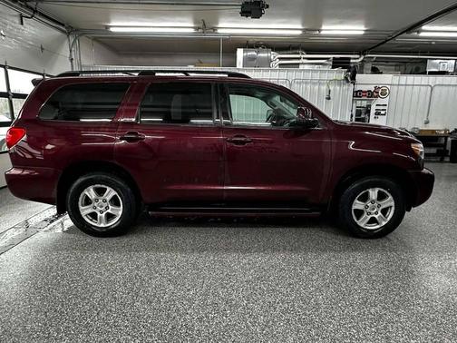 2008 Toyota Sequoia SR5