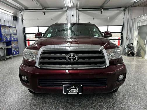 2008 Toyota Sequoia SR5