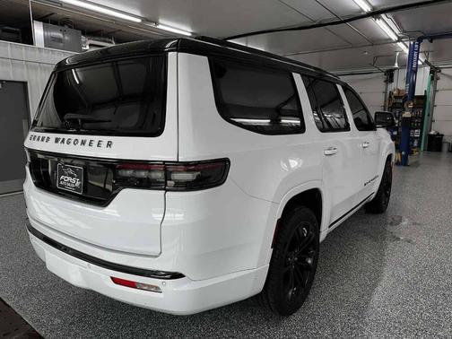 2022 Jeep Grand Wagoneer Series II Obsidian 4x4
