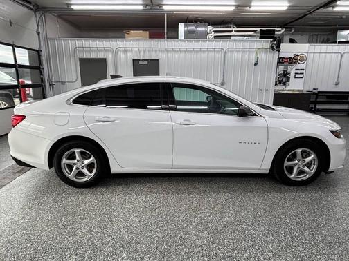 2017 Chevrolet Malibu 1LS