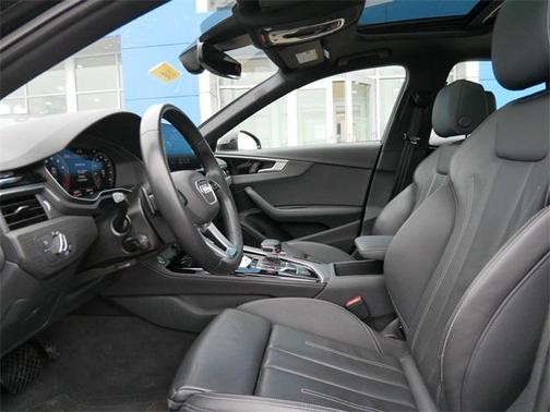 2024 Audi A4 45 S line Premium Plus
