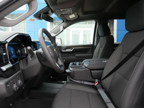 Summit White 2026 Chevrolet Silverado 1500 LT