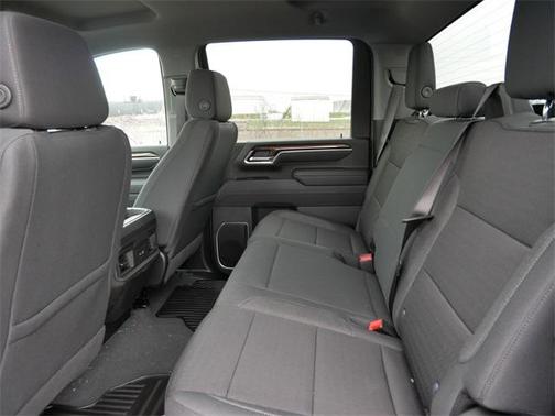 2025 Chevrolet Silverado 3500 LT