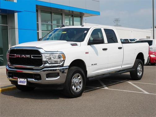 2020 RAM 2500 Tradesman Crew Cab 4X4 8' Box