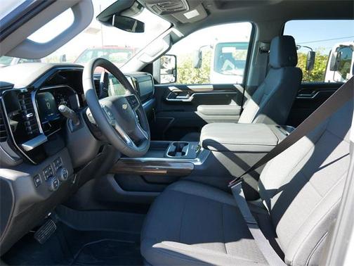 2026 Chevrolet Silverado 3500 LT