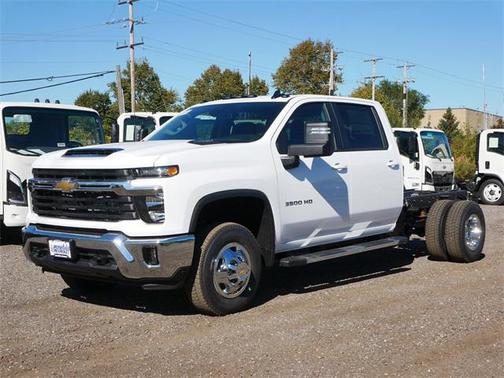 2026 Chevrolet Silverado 3500 LT