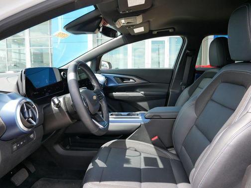 Summit White 2025 Chevrolet Equinox EV LT