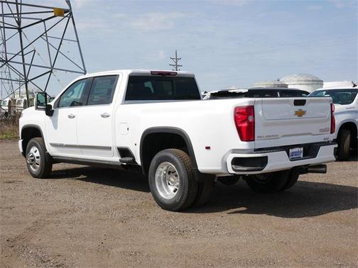 2025 Chevrolet Silverado 3500 High Country