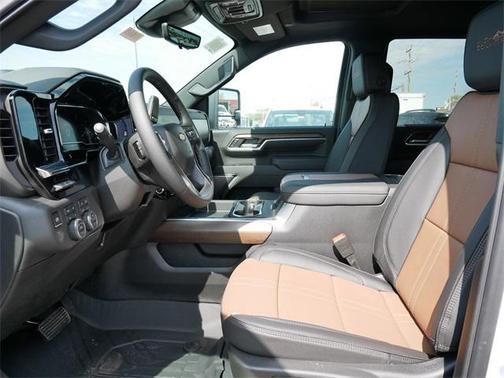 2025 Chevrolet Silverado 3500 High Country