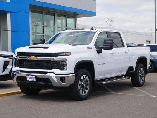 Summit White 2026 Chevrolet Silverado 2500 LT