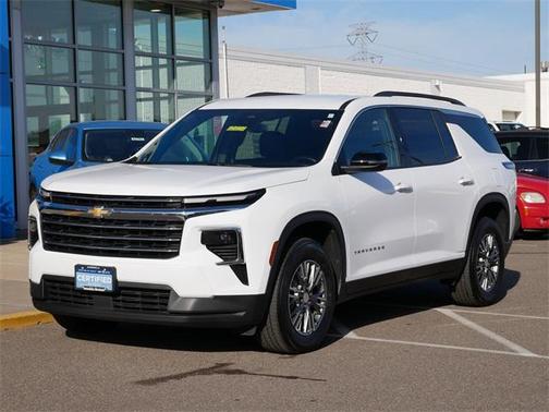 2025 Chevrolet Traverse LT