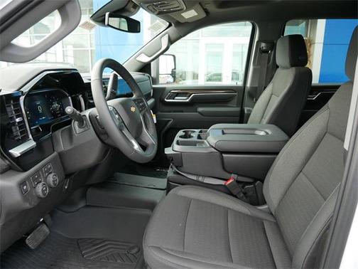 2026 Chevrolet Silverado 3500 LT