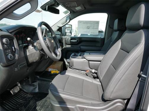 2025 Chevrolet Silverado 3500 WT