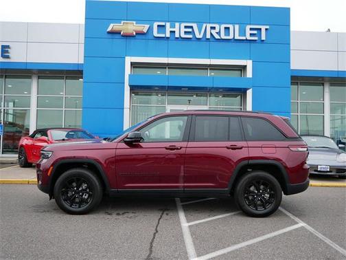 2024 Jeep Grand Cherokee Altitude