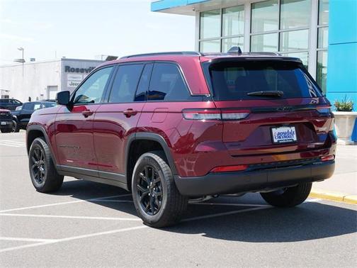 2024 Jeep Grand Cherokee Altitude