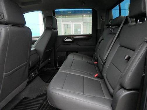 2025 Chevrolet Silverado 3500 LT