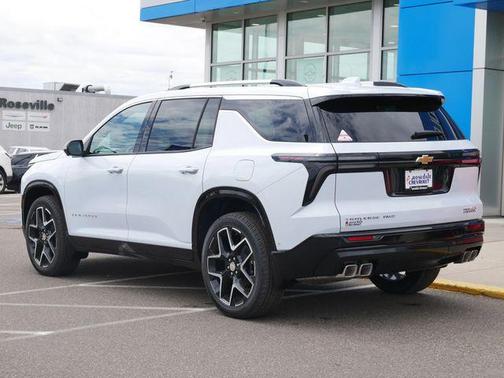 Polar White Tricoat 2026 Chevrolet Traverse High Country