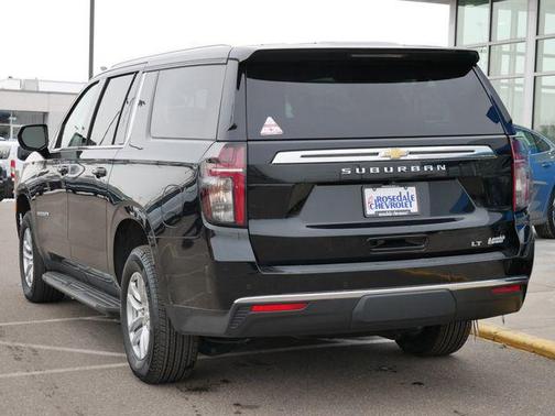 2024 Chevrolet Suburban LT