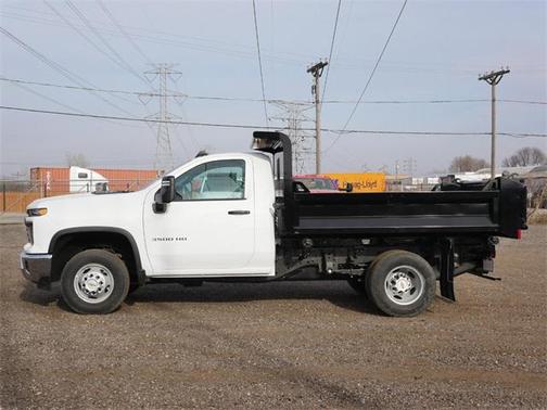 2025 Chevrolet Silverado 3500 WT