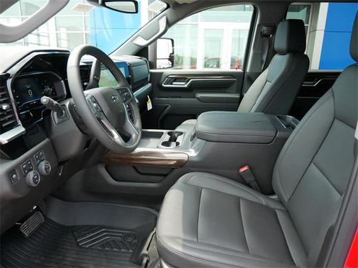 2025 Chevrolet Silverado 3500 LT